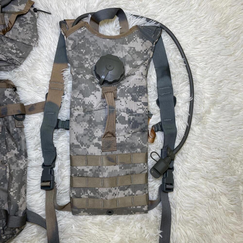 USA USGI MOLLE II 3L/100oz OCP HYDRATION SYSTEM CARRIER w/ Canteen HYDRAMAX - Picture 2 of 14
